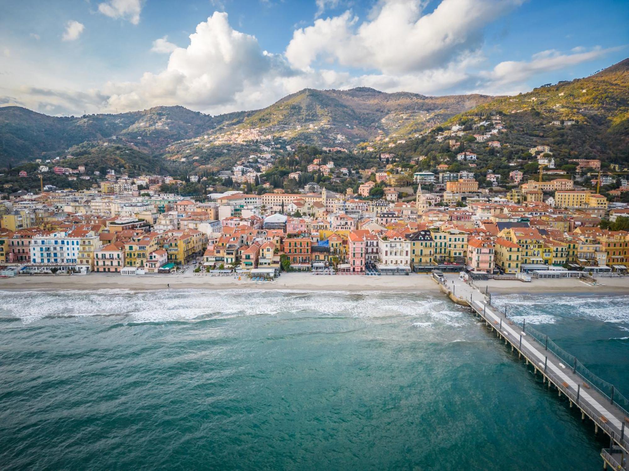 Le Terrazze Aparthotel Alassio Exterior photo